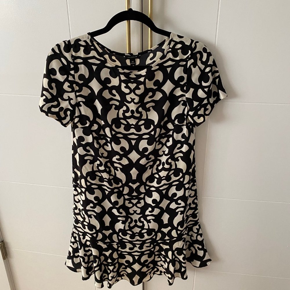 Ann Taylor Flowy Short Sleeve Mini Dress (00, black/white)